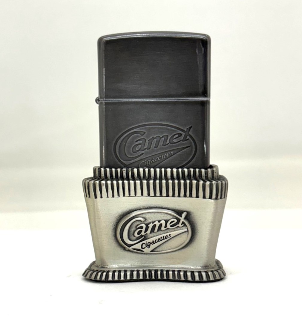 【ZIPPO】ジッポー：1997年製 新品 キャメル 卓上台付き