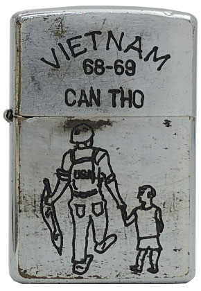 ZIPPO】ジッポー：ベトナムZIPPO/1968年製造品 米兵と子供