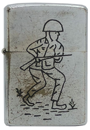 ZIPPO】ジッポー：ベトナムZIPPO/1972年製造品 銃を構える兵士